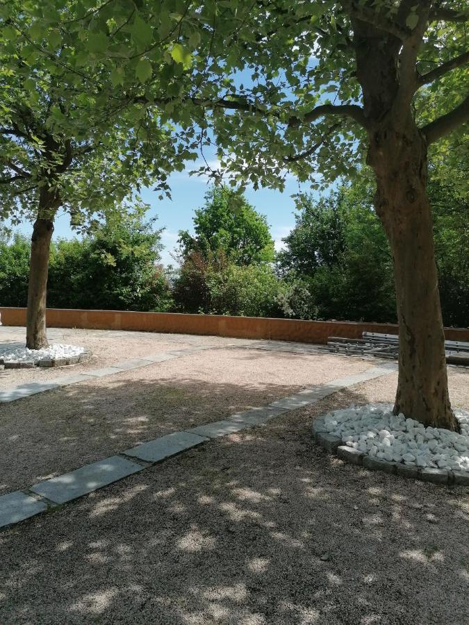 Schuhmann: Garden Retreat Near Thermal & Adventure Parks Apartment