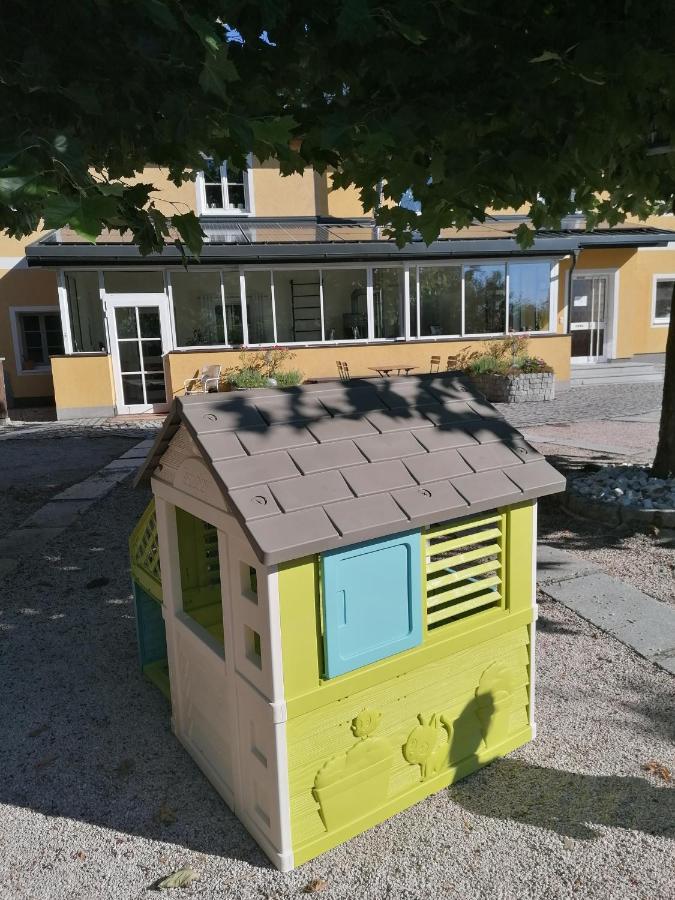 Schuhmann: Garden Retreat Near Thermal & Adventure Parks Apartment