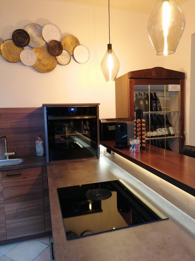 Apartment Schuhmann: Garden Retreat Near Thermal & Adventure Parks Hinzenbach